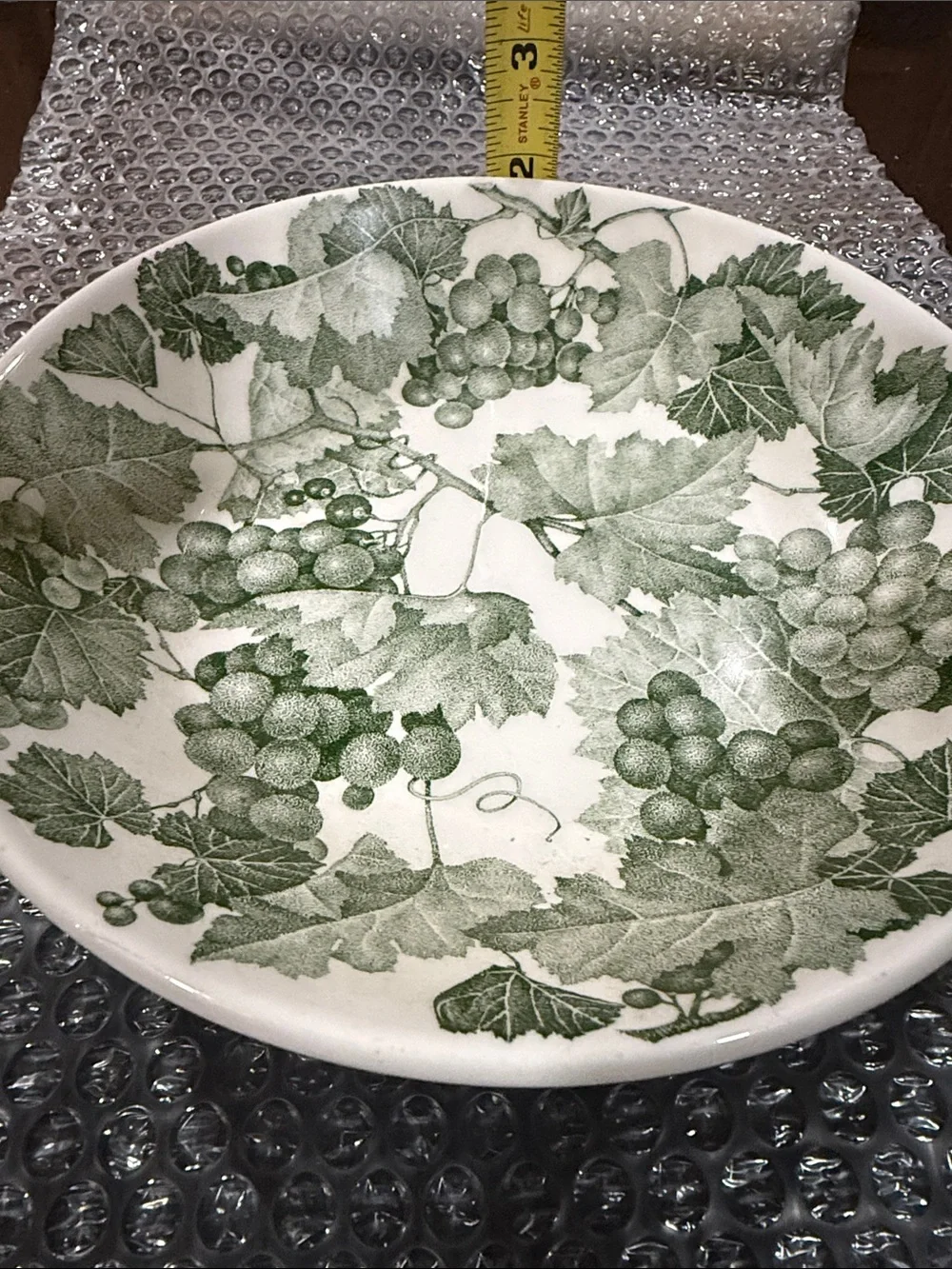 Stanley Green Grape Vine Ceramic Plate